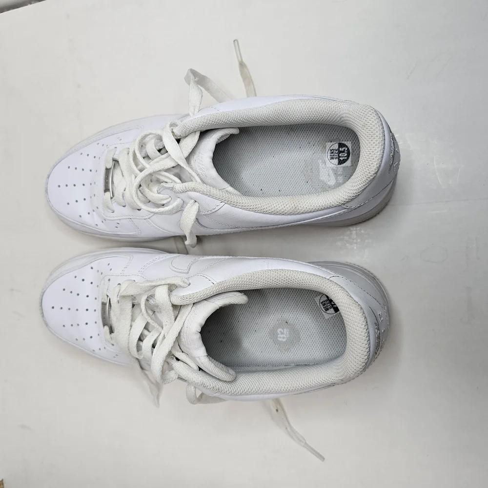 Nike White Athletic Shoes - Picture 15 of 16